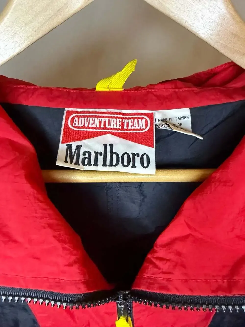 Marlboro Adventure Team vintage 90s